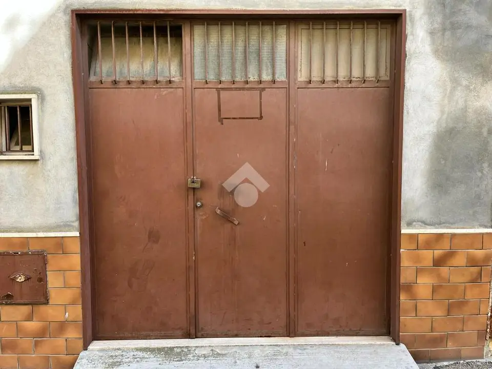 Box / posti auto in vendita a Santeramo In Colle