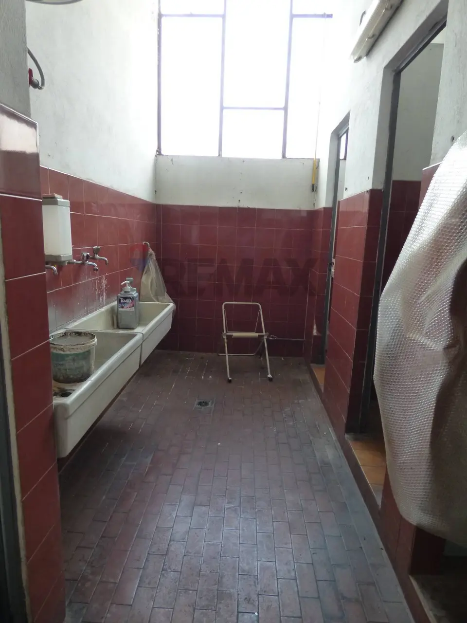 Laboratorio in Vendita a Borgo Ticino