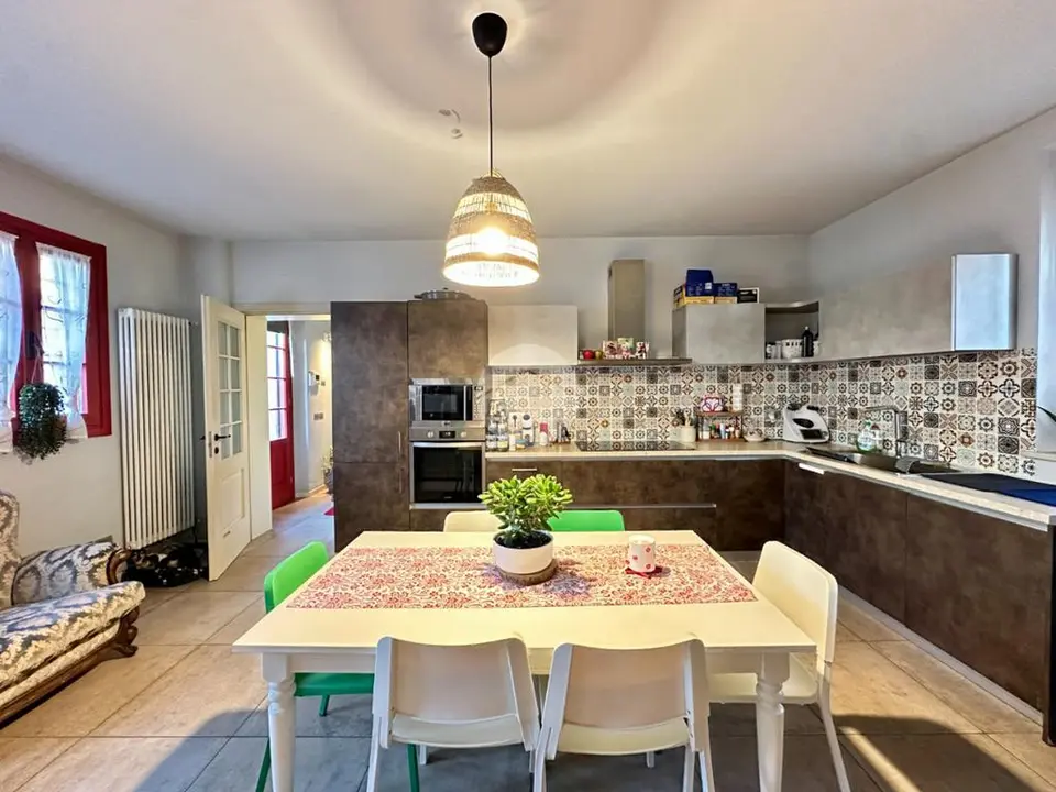 Casa indipendente in vendita a Dello