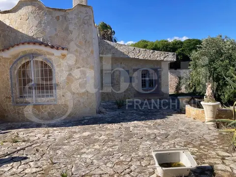 Villa in Via Punta Penne 101, Brindisi (BR)