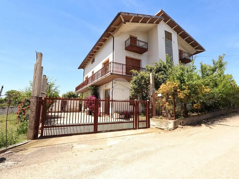 Villa singola in vendita a Città Sant'Angelo