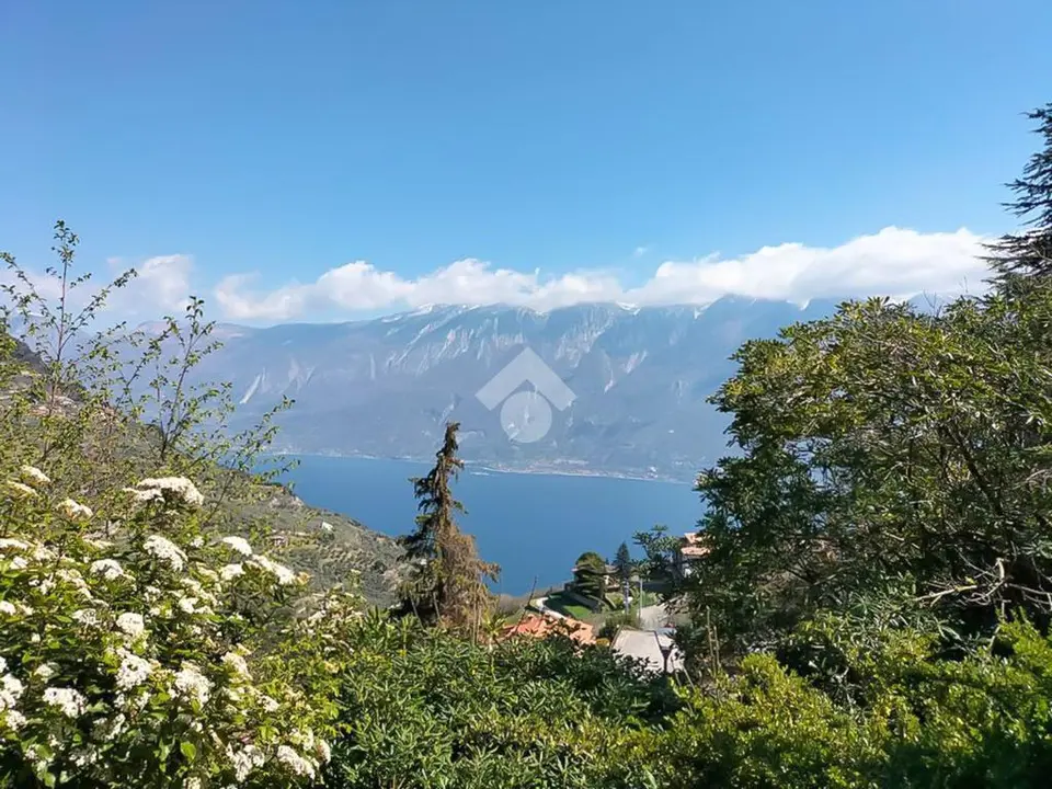 Trilocale in affitto a Tignale