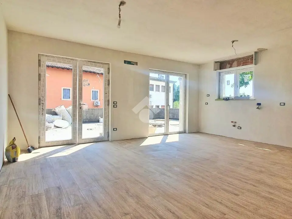 5 locali in vendita a Castel D'Azzano