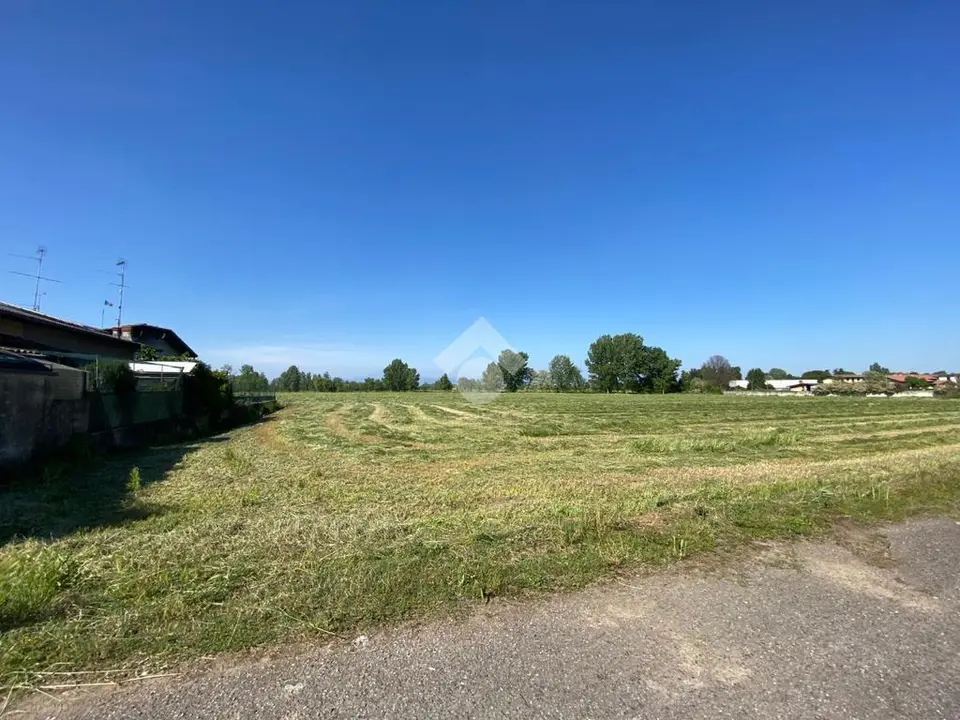 Ter. residenziale in vendita a Dello