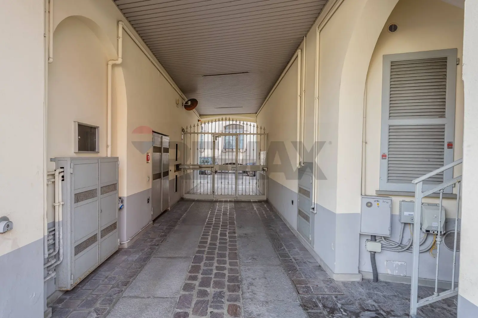 Stabile/Palazzo in Vendita a Monza
