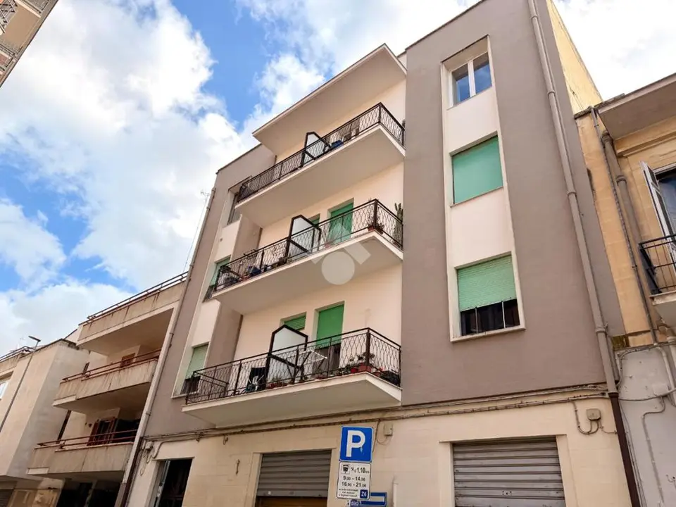 5 locali in vendita a Lecce