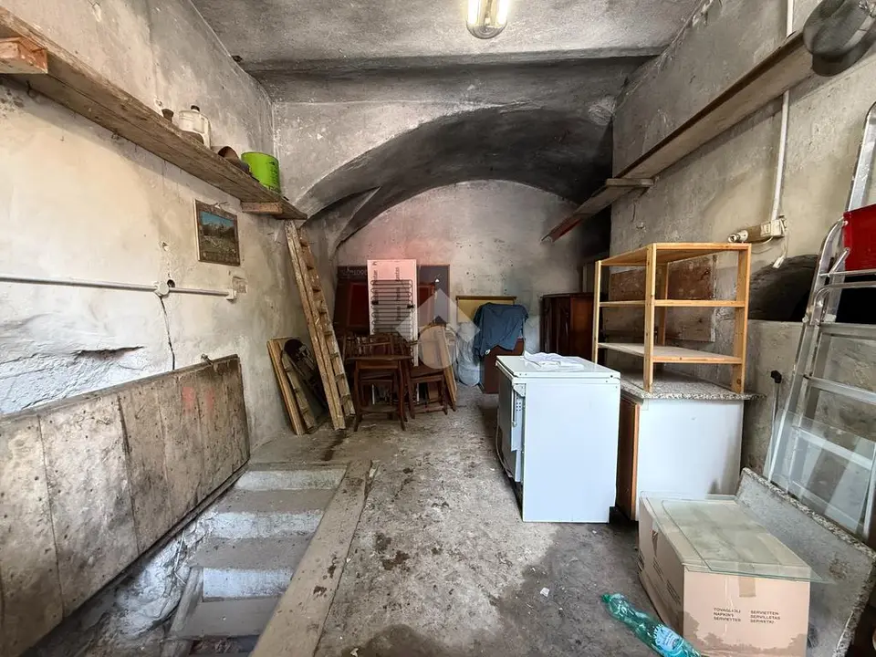 Box / posti auto in vendita a Lavis