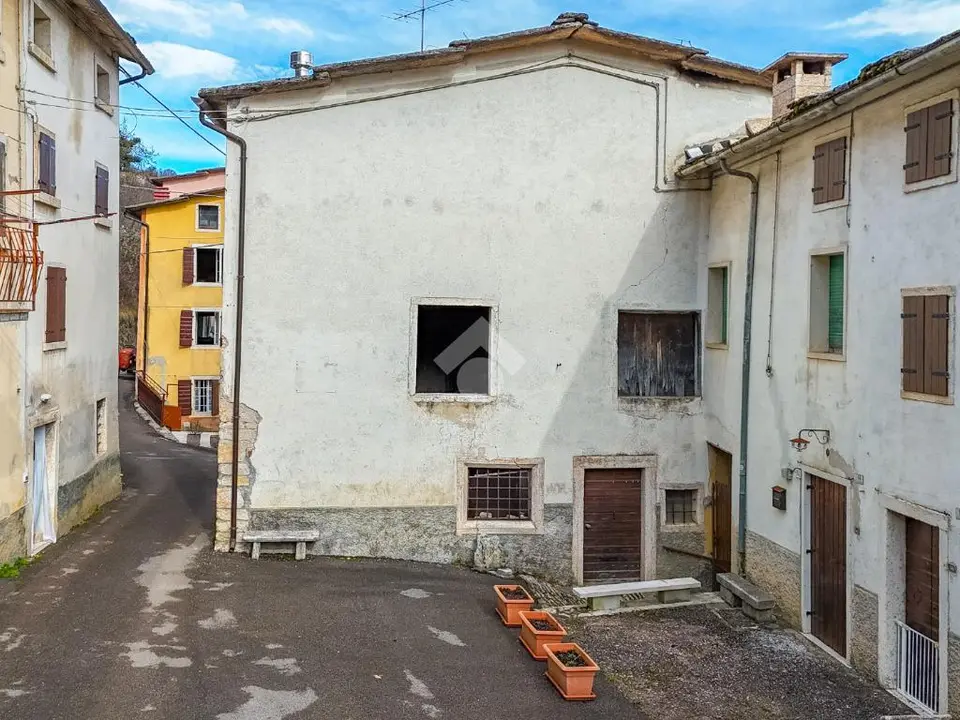 Casa di corte in vendita a Sant'Anna D'Alfaedo