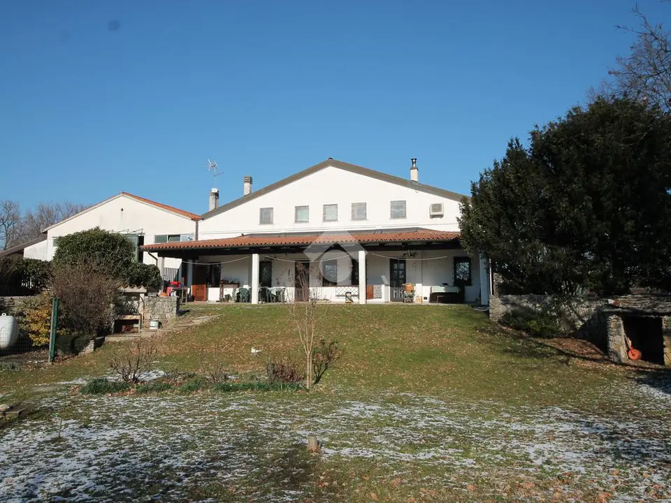 Villa singola in vendita a Sgonico