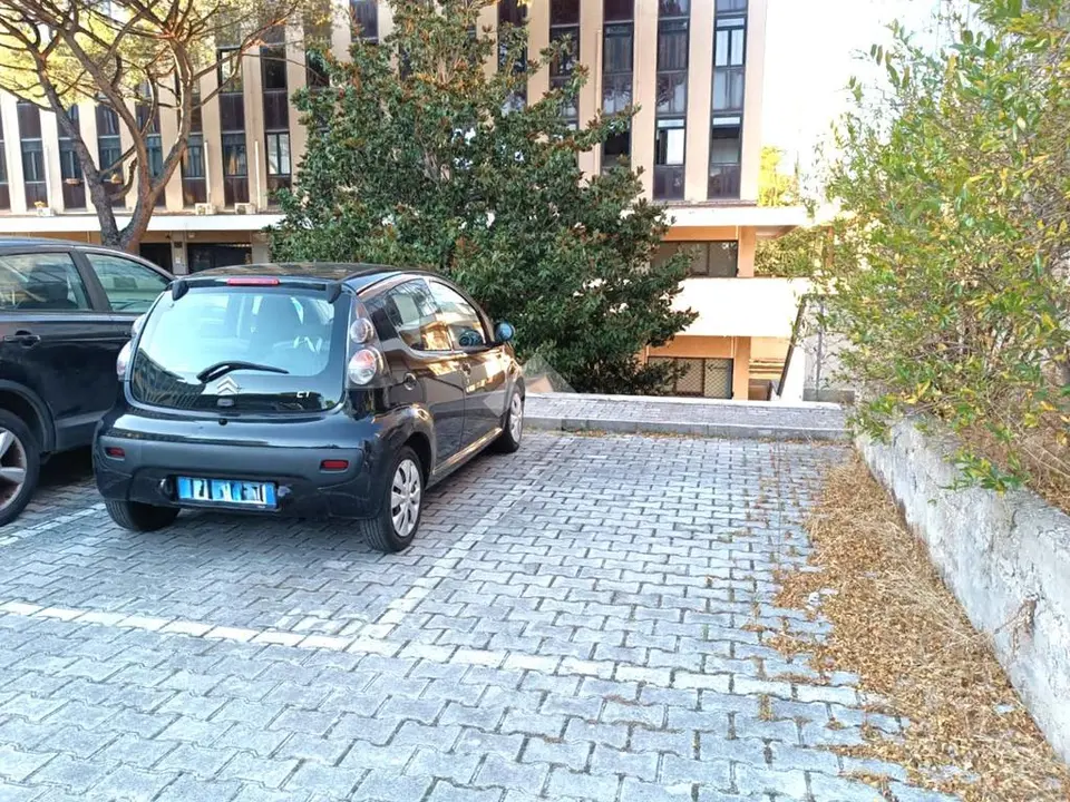 Posto auto in affitto a Roma