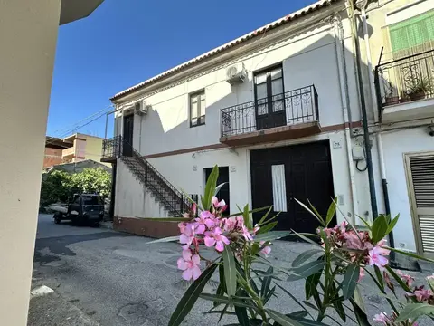 Casa Indipendente in STRETTO PRIMO GARRISI 75, Barcellona Pozzo di Gotto (ME)