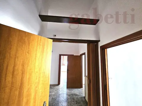 Ufficio in Via Maroncelli ang. via Grottella, Copertino (LE)