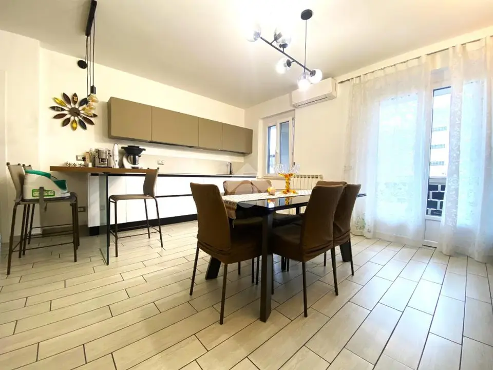 5 locali in vendita a Montalto Dora